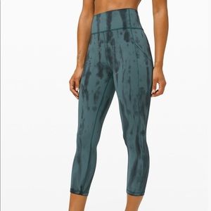 Barely used Lululemon- style sold out everywhere